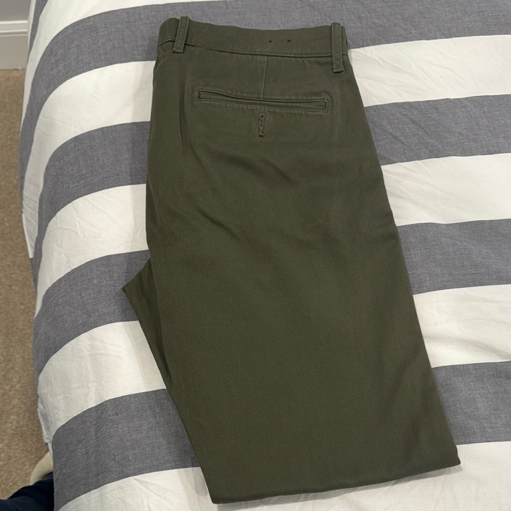 J Crew- Men's Olive Pants